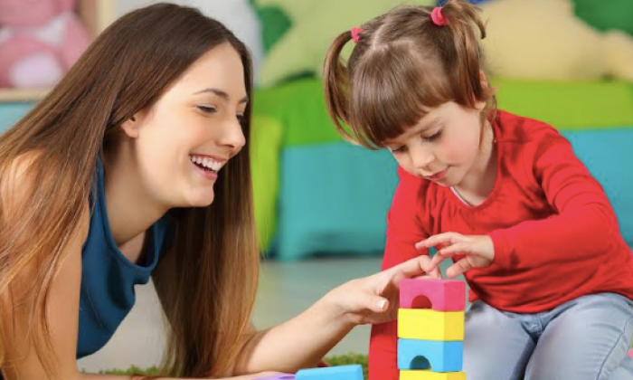 Yeni nesil akıllı oyuncaklarla çocuklar  hem eğleniyor hem öğreniyor