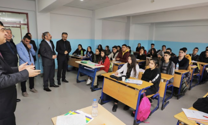 Başkan Fadıloğlu’ndan öğrencilere kariyer tavsiyesi