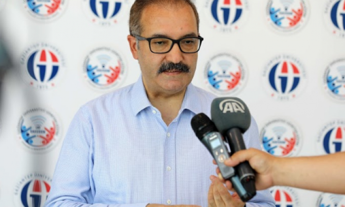 GAÜN'de ilklere devam