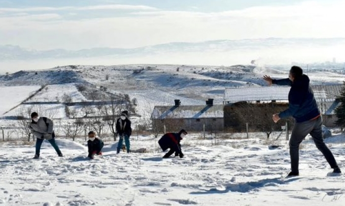 Bakan’dan esprili paylaşım