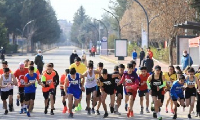 Gazilik anısına koştular