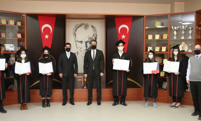 Kolejde diploma heyecanı