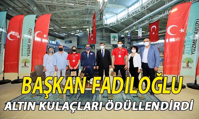 Başkan Fadıloğlu, altın kulaçları ödüllendirdi