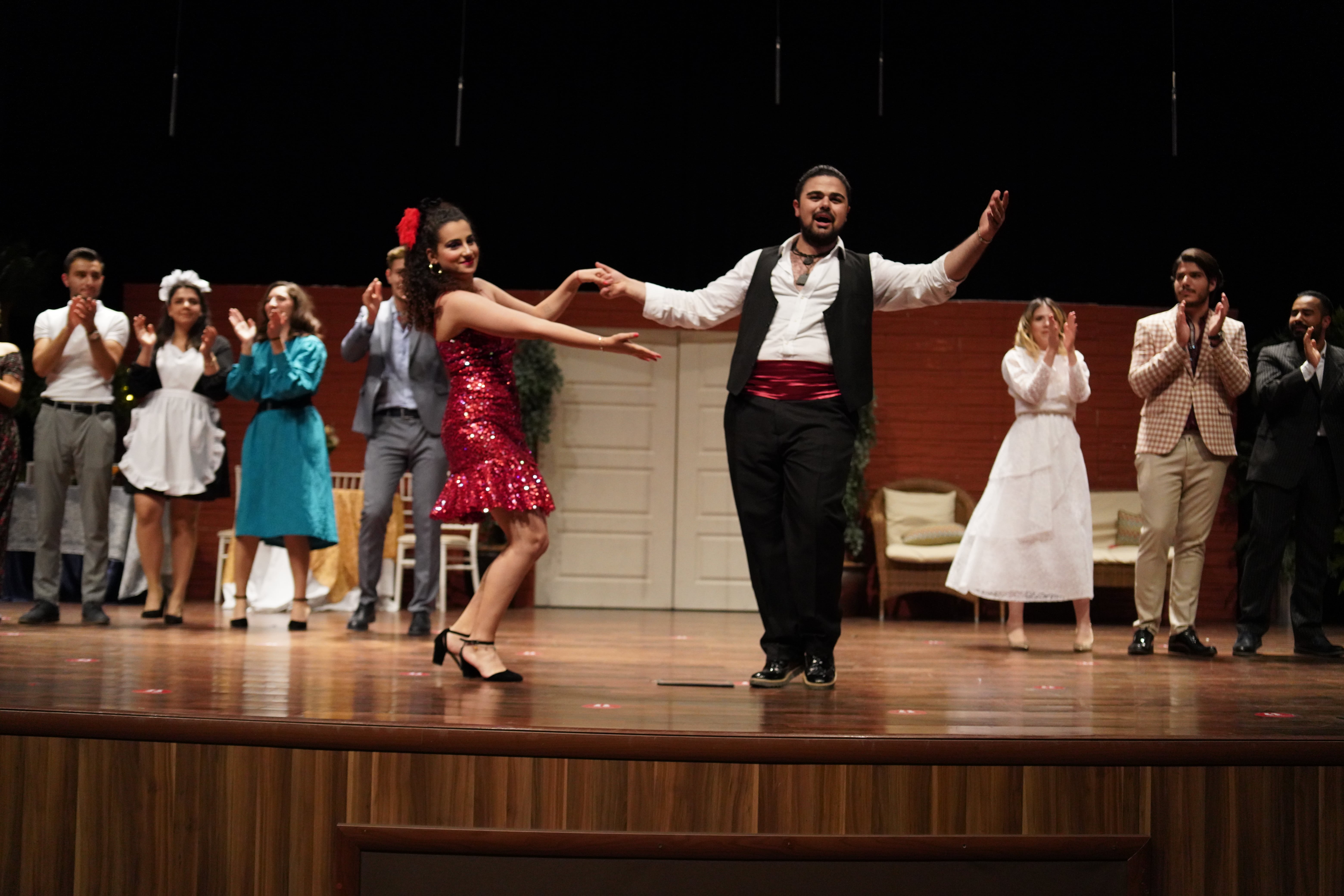 HKÜ’de 'Lüküs Hayat' Rüzgarı Esti