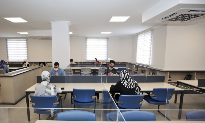 Ali Nacar Gençlik Kütüphanesi hizmete girdi