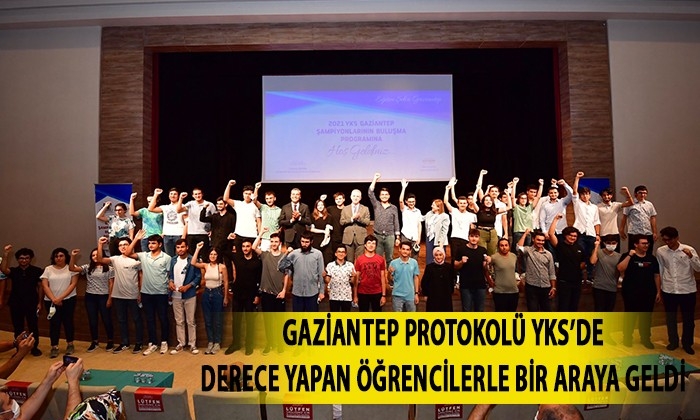 Gaziantep protokolü YKS’de derece yapan öğrencilerle bir araya geldi