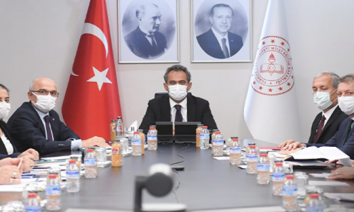 Mesleki eğitimde 1000 okul projesine 820 milyon liralık destek