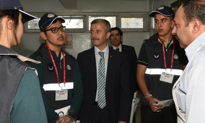 Minik zabıtalar okul kantinlerini denetledi