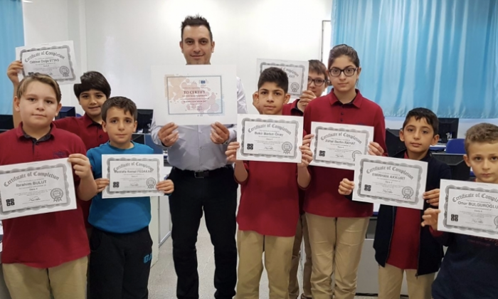 Erdemli öğrenciler oyunlarını kodlayarak yayımladı