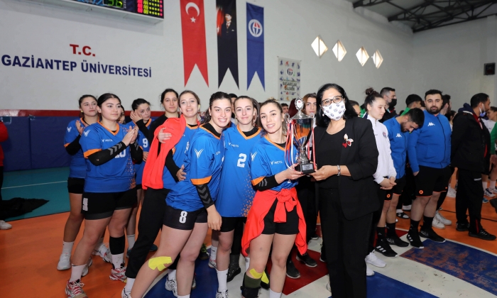 GAÜN, 2. Lig hentbol müsabakalarına ev sahipliği yaptı