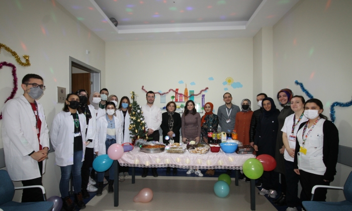 GAÜN Hastanesi’nde çocuklar için yılbaşı etkinliği düzenlendi