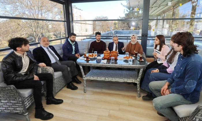 Milletvekili Yavuz, GAÜN Genç Ofis’te öğrencilerle bir araya geldi