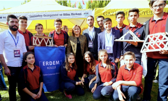 Şahin’den Erdemlilere ödül