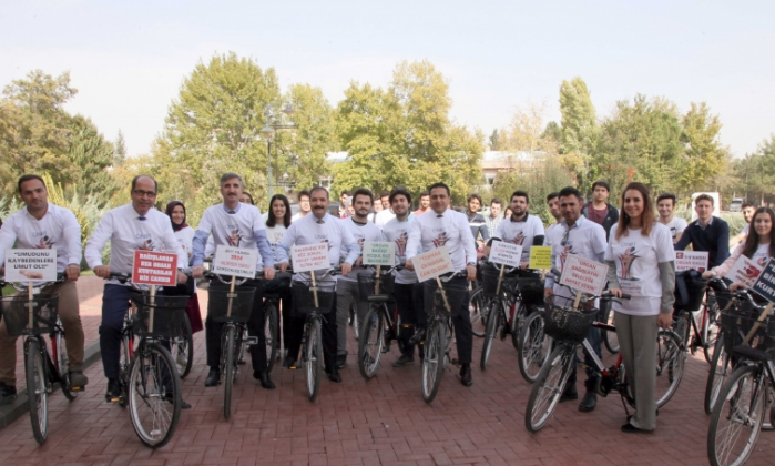 GAÜN’lü öğrencilerden anlamlı kampanya