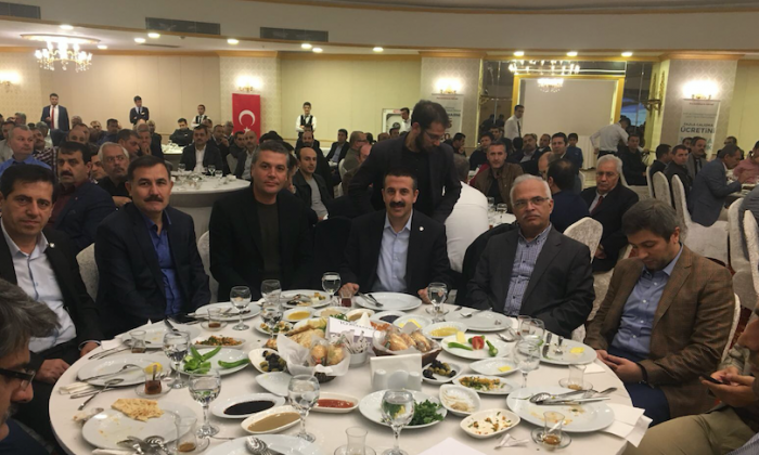 Eğitim-Bir-Sen üyesi okul müdürleri ve iş yeri temsilcileri bir araya geldi