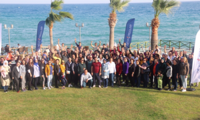 Deva Okullarından özel kutlama