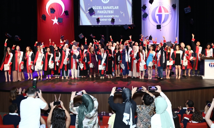 GAÜN Güzel Sanatlar Fakültesi mezunlarını uğurladı