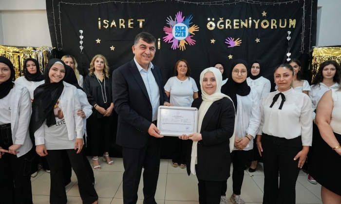 38 kursiyer sertifikalarını aldı