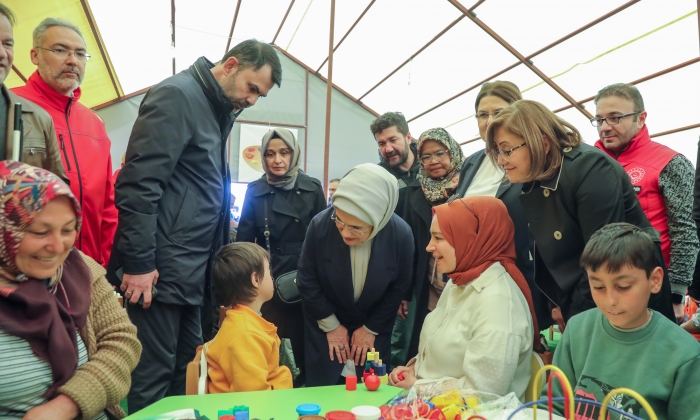 Afetzede çocukların yaşamına dokunuyorlar!