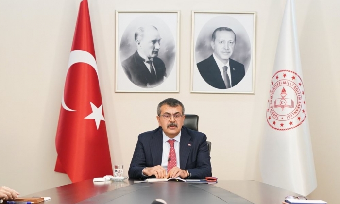 Bakan Tekin öğretmenlere hitap etti