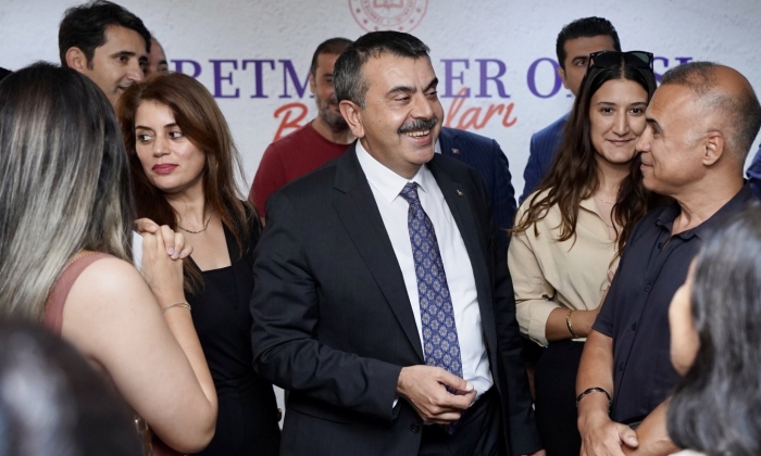 Bakan Tekin'den meslektaşlarına mektup