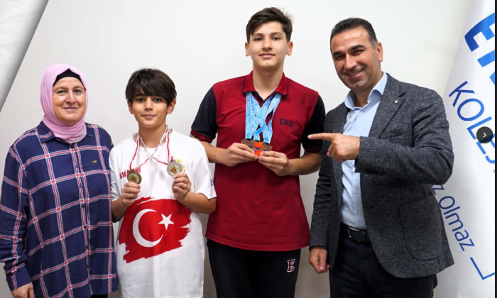 Erdem Koleji madalyaya doymuyor!