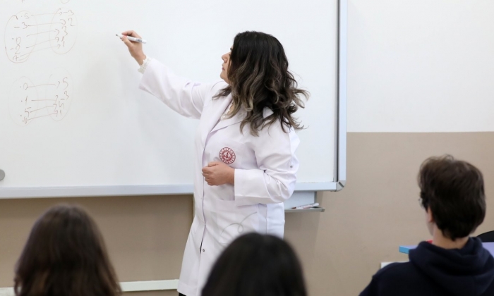 Bakan Tekin'den öğretmenlere alan değişikliği müjdesi