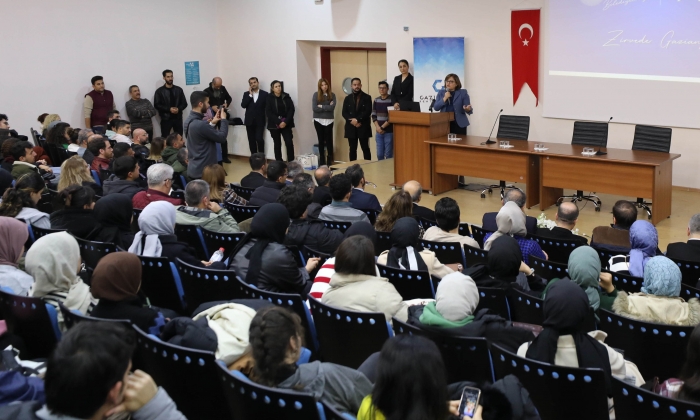    Başkan Şahin GAÜN Öğrencileriyle Bir Araya Geldi 