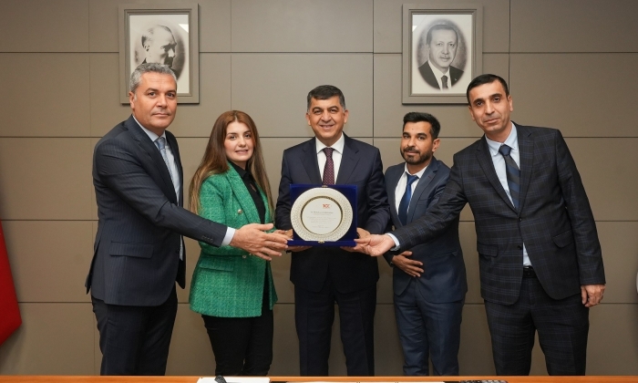 Rıdvan Fadıloğlu’na “Teşekkür Plaketi”