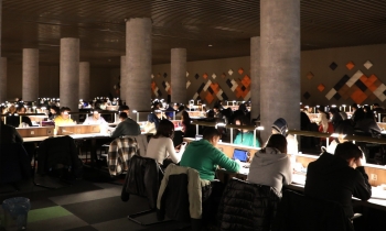 24 saat açık kütüphane yoğun ilgi görüyor