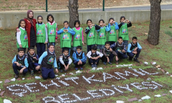 Gençlik kampında fen bilimleri dersi