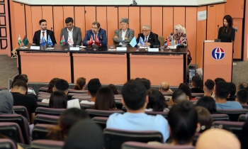 GAÜN'de 'Hürriyet'e Bir Adım'' paneli