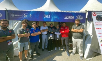    Selçuk Bayraktar, GAÜN standını ziyaret etti