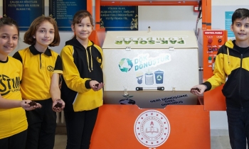 Çevreci okullara "Yeşil Bayrak"