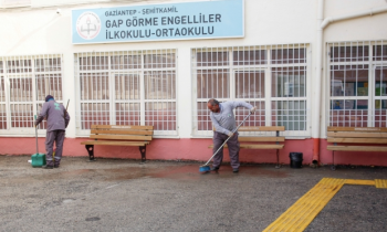 Okullar temizleniyor