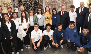 Dereceye girenler ödüllendirildi.