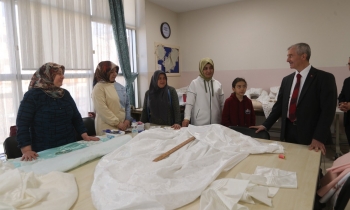 Tahmazoğlu, kursiyerlerle bir araya geldi