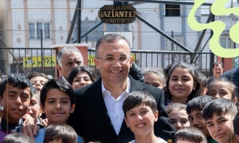 Vali Çeber’den öğrencilere mesaj