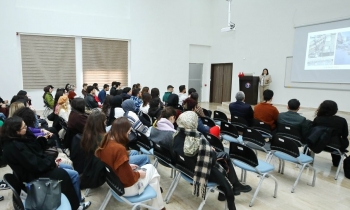 GAÜN’de Geleneksel Gaziantep Mimarisi Konferansı Verildi