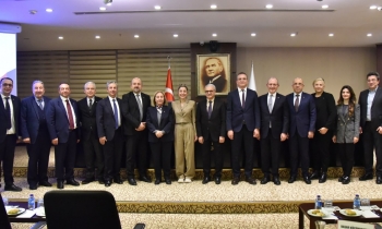 GİBTÜ’lü akademisyenler GSO’da dijital dönüşümü anlattı