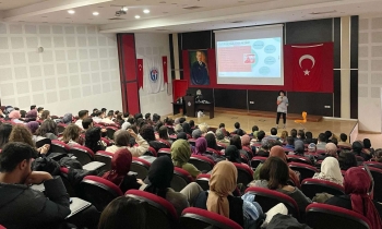 GAÜN’de Güncel Beyazlatma Workshopu Düzenlendi   