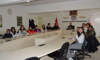 GKV Öğrencileri Antep Fıstığına El Attı