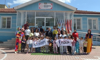    Benimle Oynar Mısın?