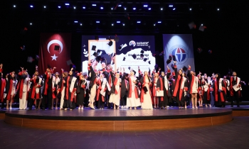 Diş Hekimliği Fakültesi Mezunları Kep Attı