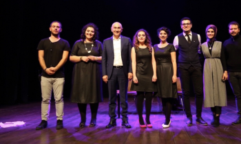 Öğrencilerin sahnelediği oyun büyük beğeni topladı