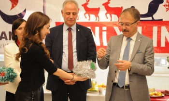 Sani Konukoğlu Hastahanesi'nde yılbaşı kutlaması