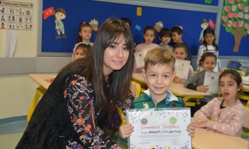 Gaziantep Kolej Vakfı’nda karne coşkusu