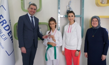Erdem Koleji öğrencisinden karate başarısı