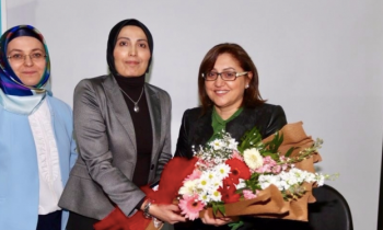 Şahin kız öğrencilerle dertleşti