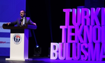 PROF. DR. GÜR: ÜÇÜNCÜ DÜNYA SAVAŞI DİJİTAL SAVAŞLAR ÜZERİNDEN YAPILIYOR